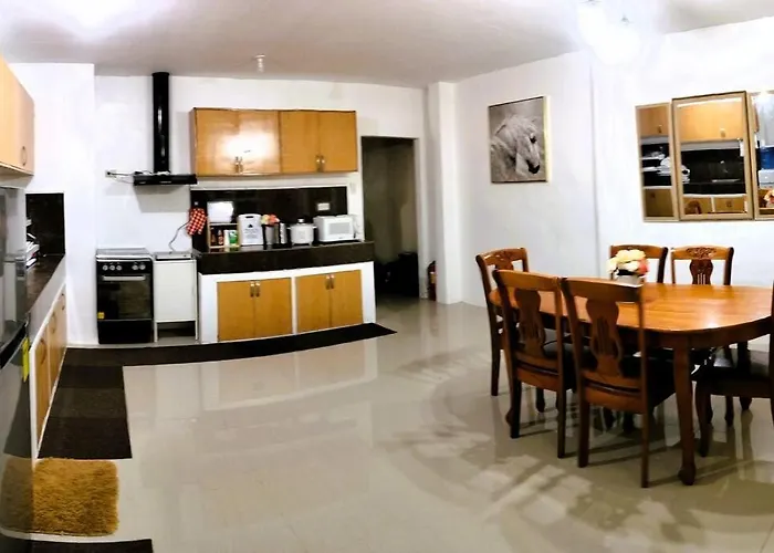 Isabel\'S Home